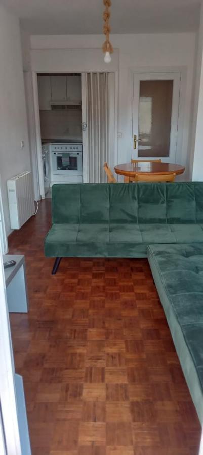 Luminoso, céntrico y silencioso apartamento Jaca Esterno foto