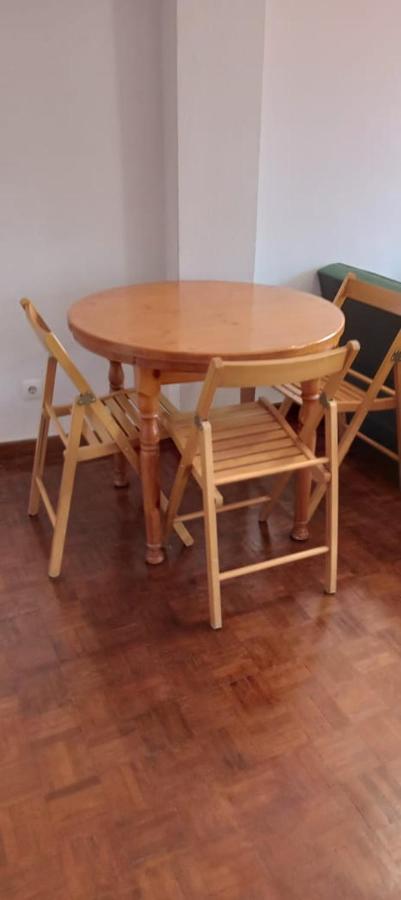 Luminoso, céntrico y silencioso apartamento Jaca Esterno foto