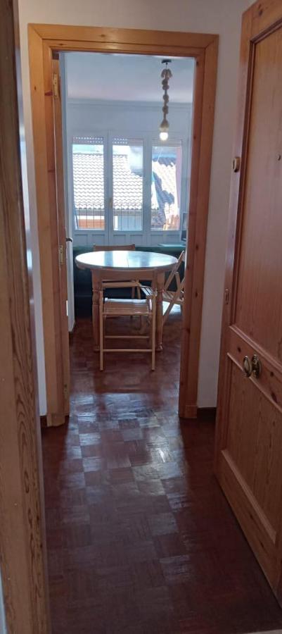 Luminoso, céntrico y silencioso apartamento Jaca Esterno foto