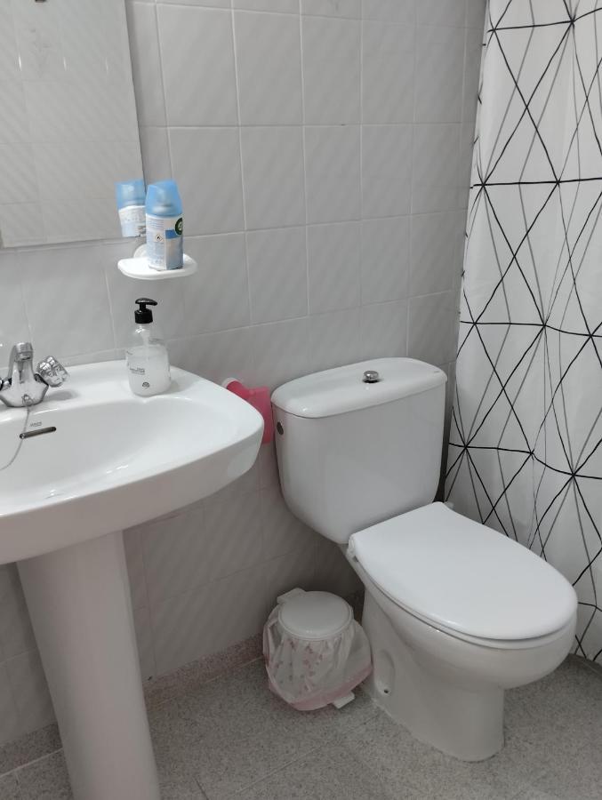 Luminoso, céntrico y silencioso apartamento Jaca Esterno foto
